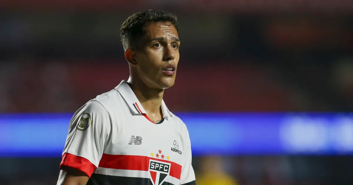 Corinthians: Pressão da Torcida Define Rumos no Mercado e Desistência de Igor Vinícius