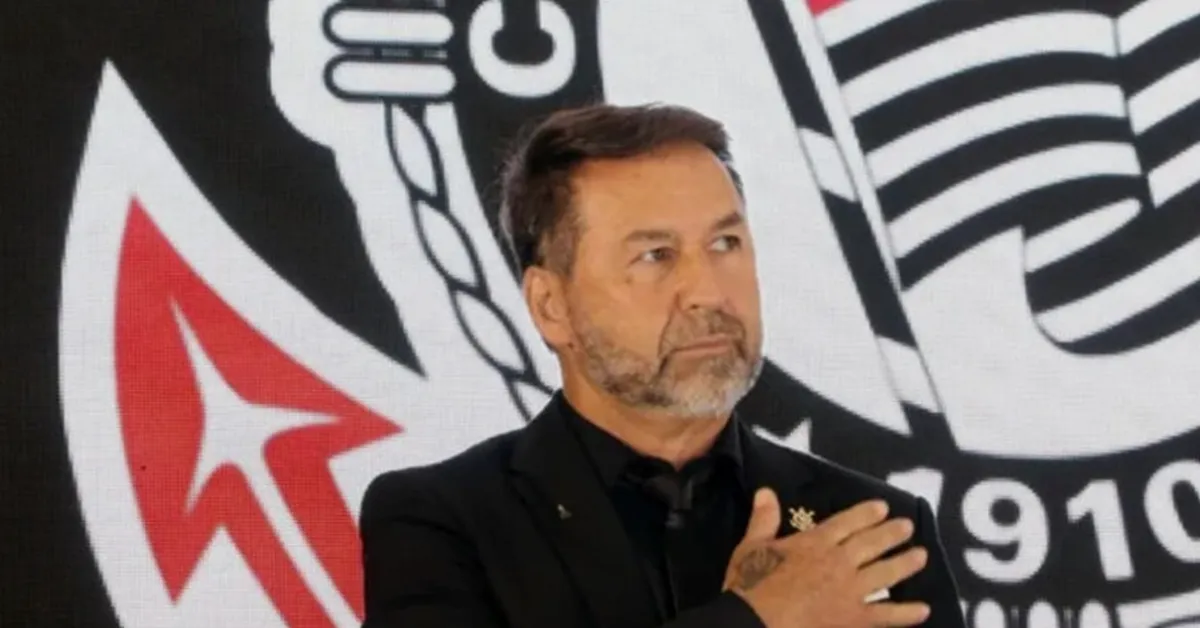 Corinthians Desvenda Contratos Polêmicos de Augusto Melo e Contesta Multa de R$ 29,6 Milhões
