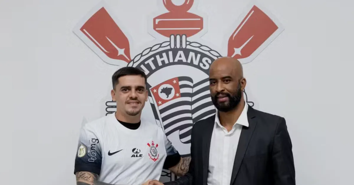 Lateral Direita do Corinthians: Análise da Situação de Fagner e Léo Maná