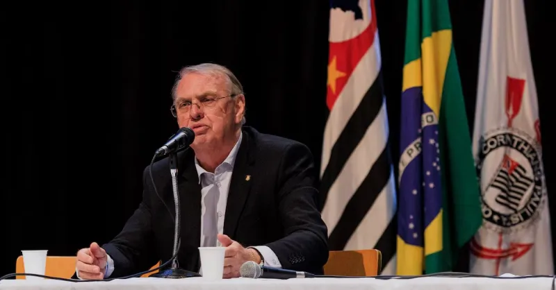 Corinthians: Presidente Stabile Detalha Transfer Ban de R$40 Milhões e Futuro de Soldado