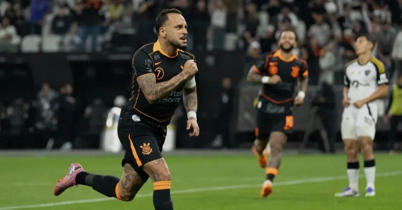 Maycon no Corinthians: O Que Tiago Salazar Aponta Para o Futuro do Meio-Campista