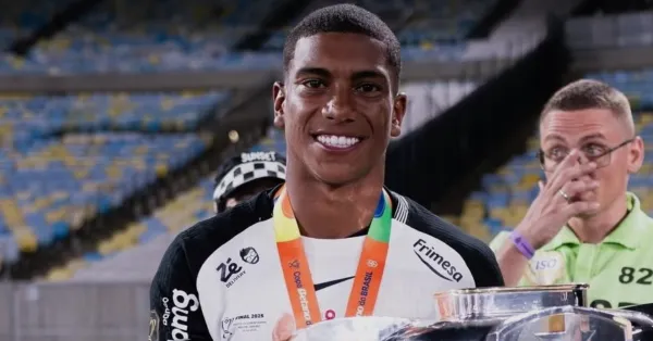 Jacaré busca vaga no Corinthians para resolver lateral-direita