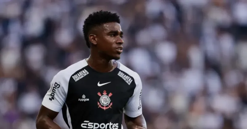 Corinthians Encaminha Saída de Félix Torres e Busca Novas Transferências