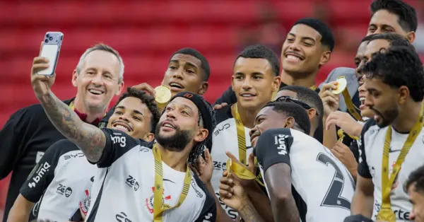 Corinthians Bicampeão da Supercopa! Relembre a Conquista Histórica Contra o Flamengo